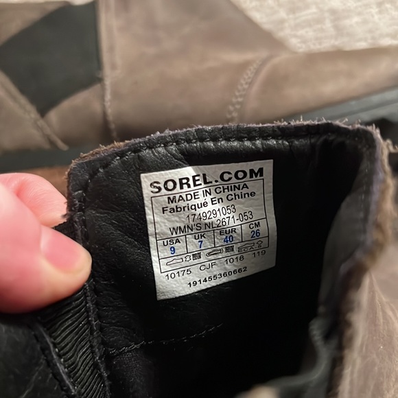 Sorel Booties - Picture 6 of 6